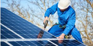 Installation Maintenance Panneaux Solaires Photovoltaïques à Guillestre